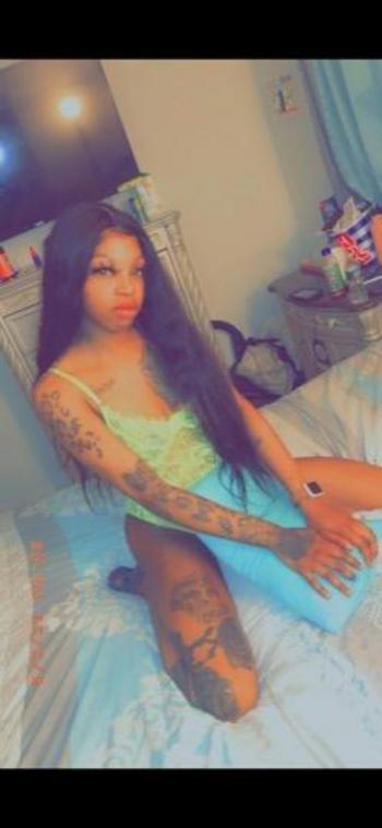 Nyla, 23  female escort, Queens