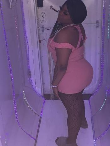Dyamond, 23  female escort, Queens