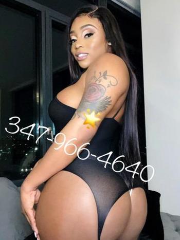 Ebony, 23  female escort, Queens