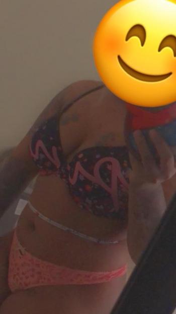 tight hole , 26  female escort, Queens