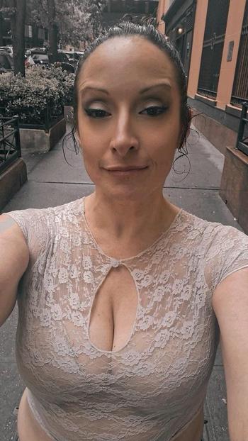 Jello Jazzy, 40  female escort, Queens