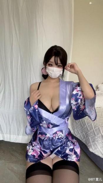 347-542-0584, 23  female escort, Queens