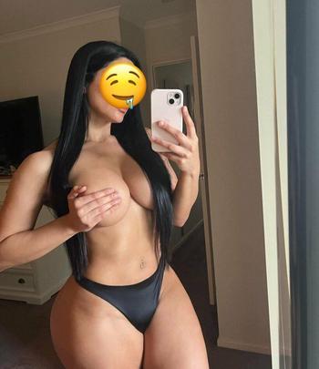 267-301-1198, 26  female escort, Queens