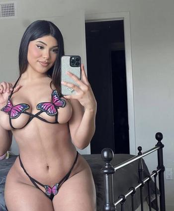 785-331-6457, 25  female escort, Queens