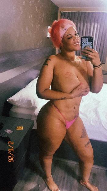 323-250-7229, 28  female escort, Queens