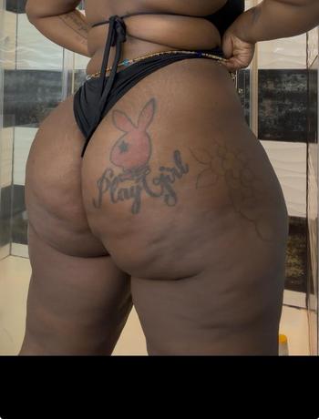 Poundcake , 24  female escort, Queens