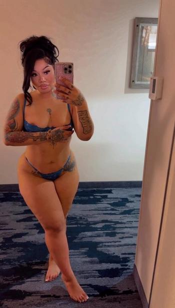 Kari, 27  female escort, Queens