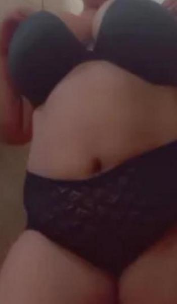 3476190447, female escort, Queens